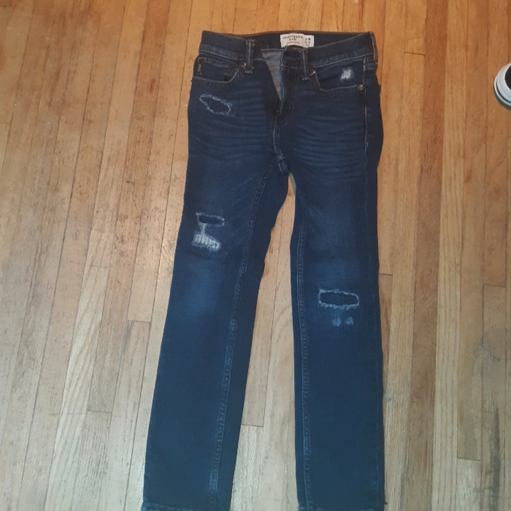 Boys 9/10 slim Abercrombie ripped Jean's